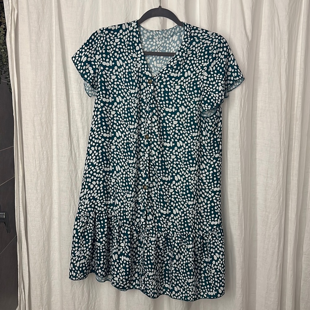 Lightweight teal dress with white spots (medium)